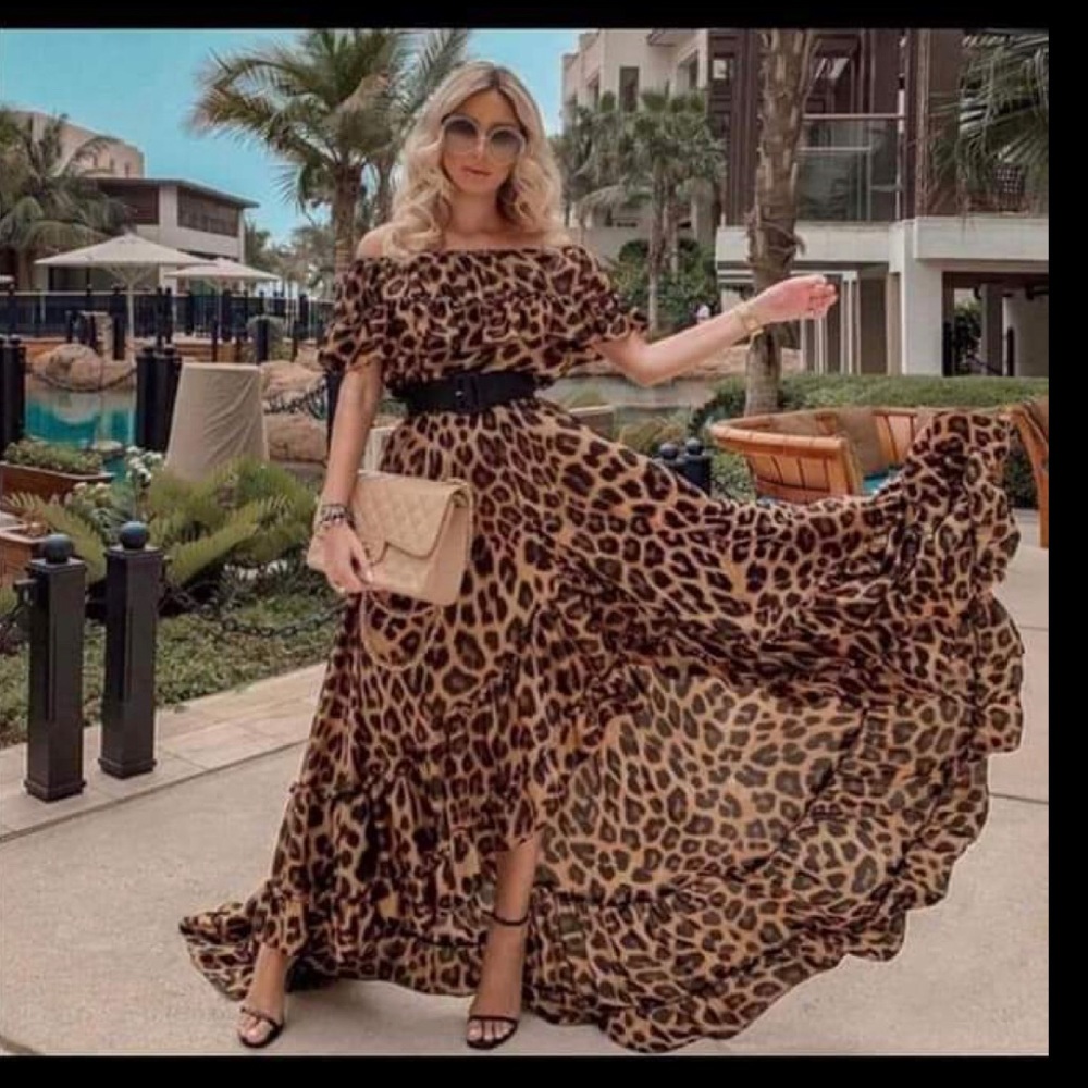 NWT maxi dress size M